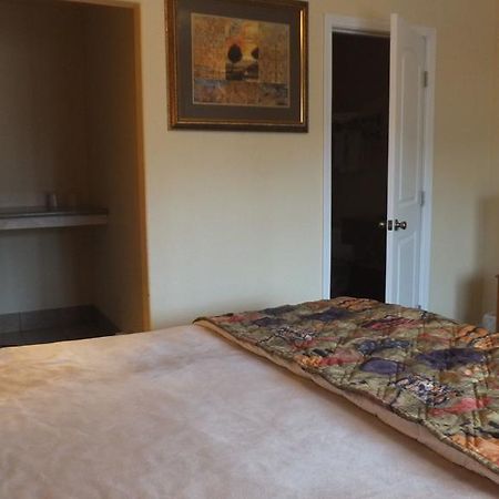 Turtle Bay Lodge Redding Δωμάτιο φωτογραφία
